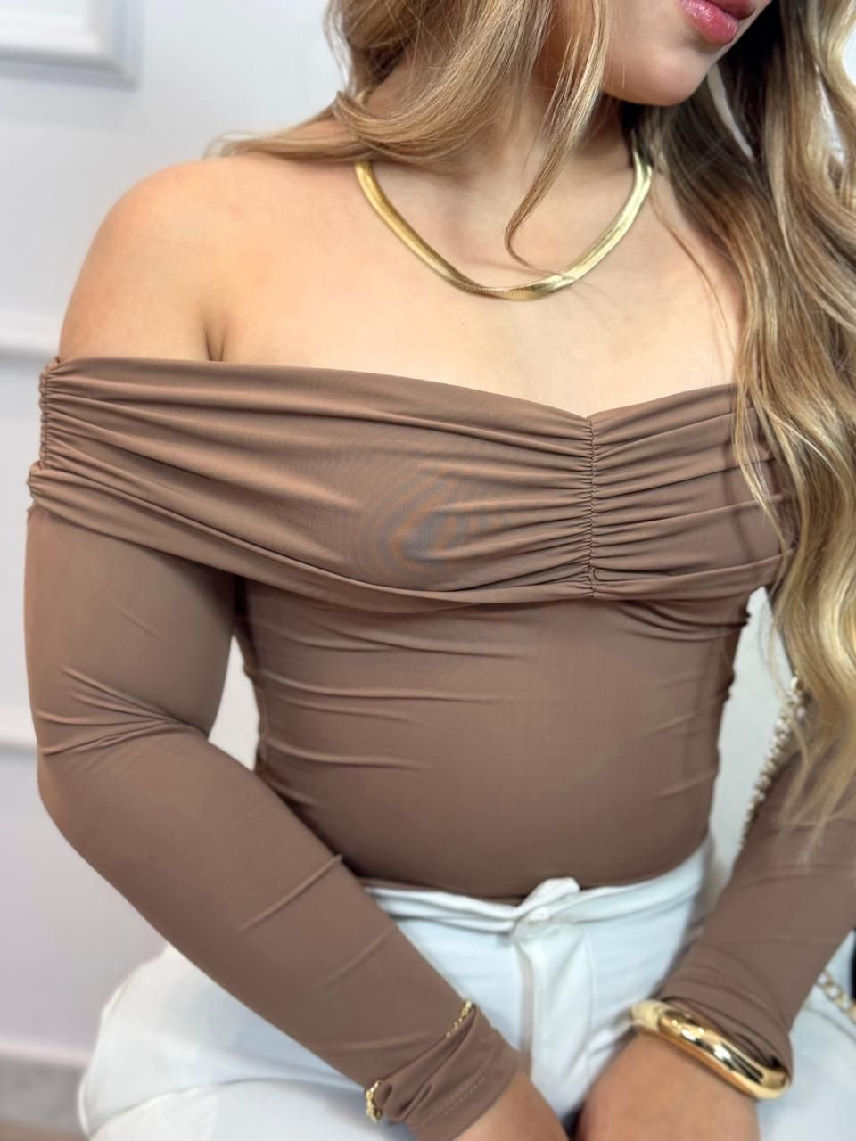 BODY AMELIA LICRADO